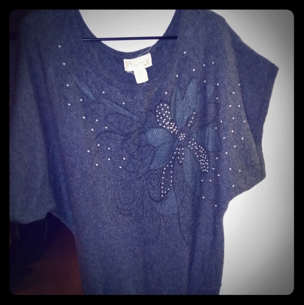 Long Gray sweater blouse